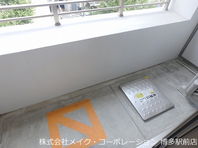 アルティザ博多駅前 ベランダ