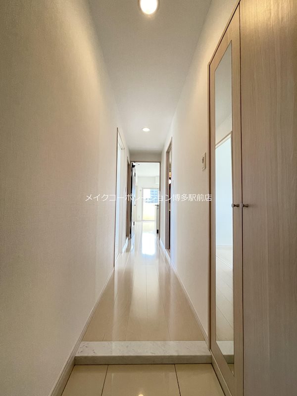 ラファセエスティーロ箱崎駅前 玄関