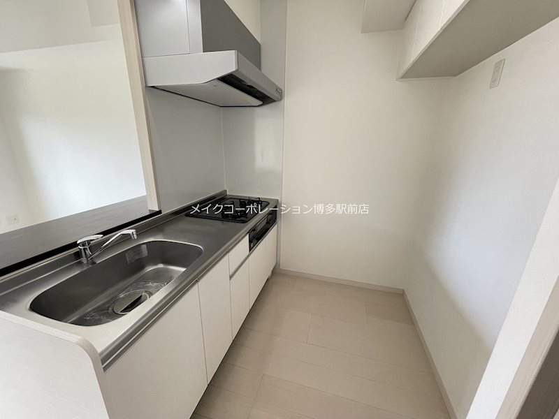 ラファセエスティーロ箱崎駅前 キッチン