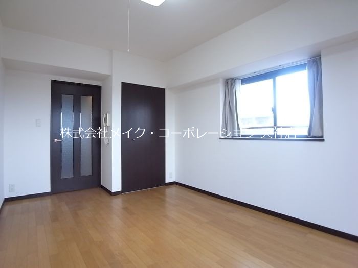 エルピス高宮駅前 リビング