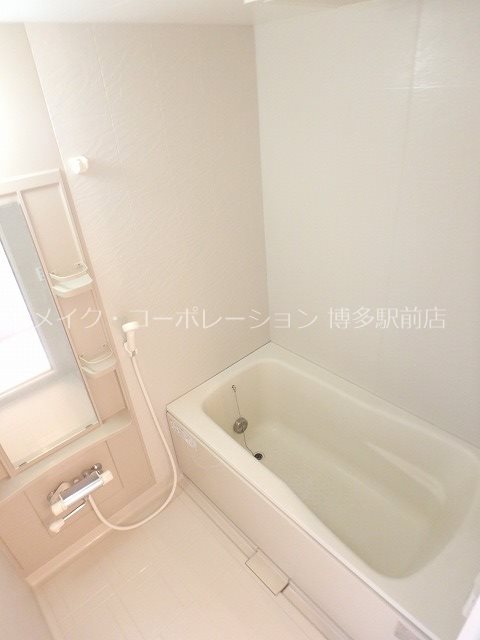 ロイヤルガーデン那珂 風呂画像