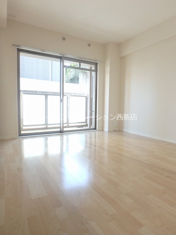 アルページュ西新 リビング