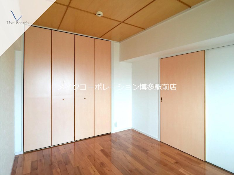 アンピールメゾン大橋 ベッドルーム