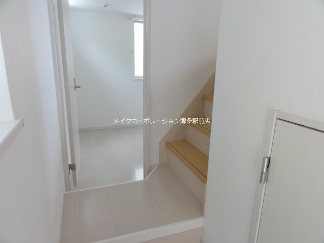 コンフォートベネフィスジオ博多東Ⅲ 玄関