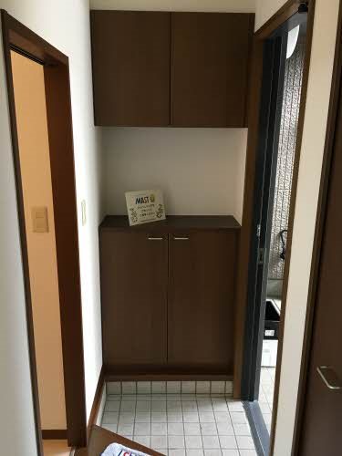 メゾンタカタA棟 玄関