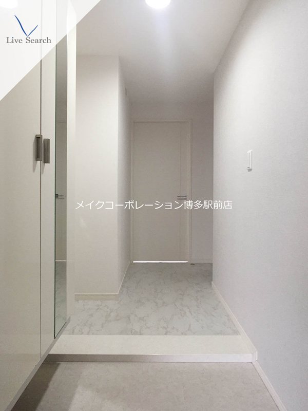 フィールズ大手門 玄関