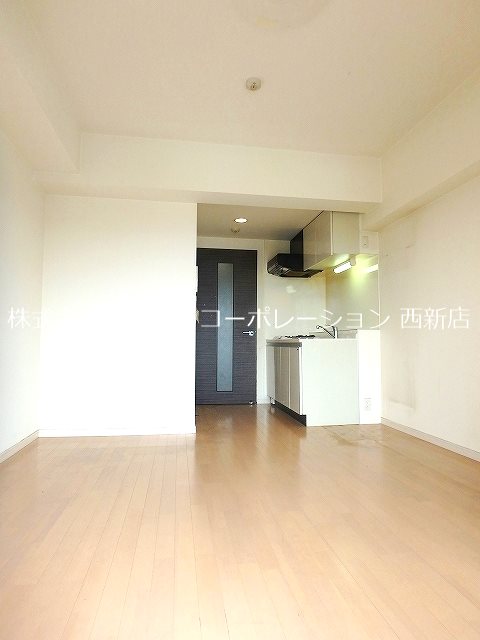 ステイツ姪浜駅前 リビング