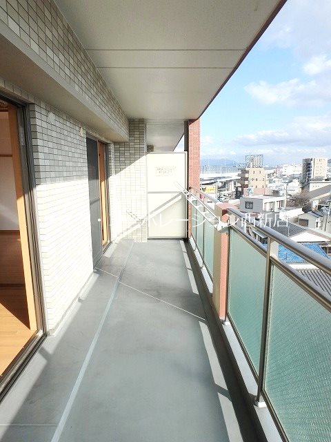 ルシオール次郎丸 ベランダ