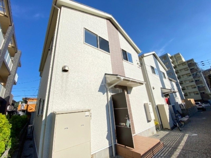 ベルメゾン姪の浜 外観