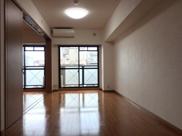 ベイシック大名 リビング