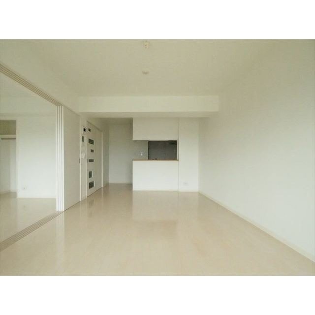 トニーコート弐番館～セコムホームセキュリティ付き～ リビング