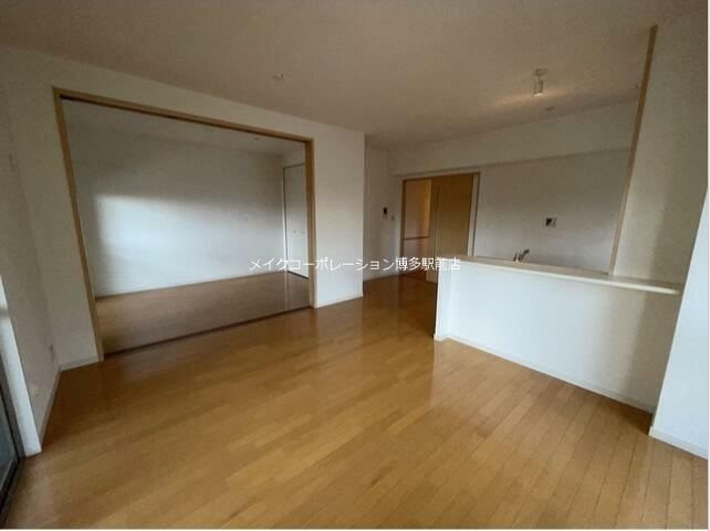 ヴィクトリア博多 リビング