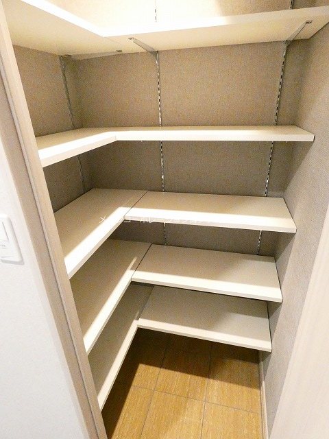 コンソラトゥール博多 玄関