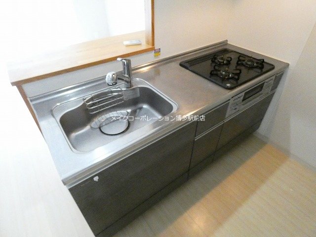 コンソラトゥール博多 キッチン