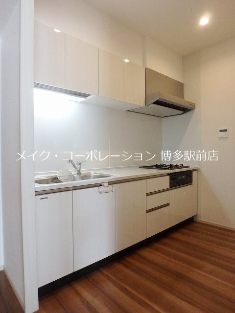 フォンターナガーデン博多駅前 キッチン