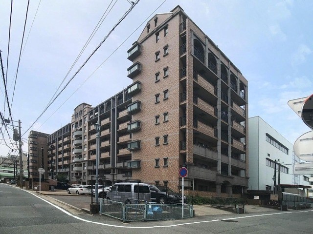 ウイングコートF館 外観