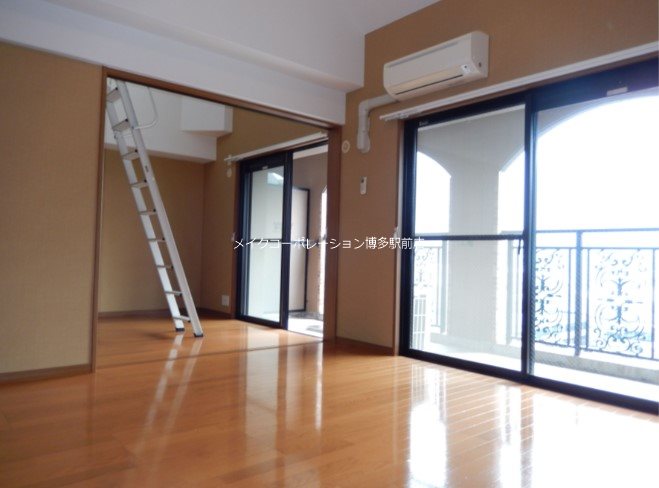 ウイングコートF館 リビング