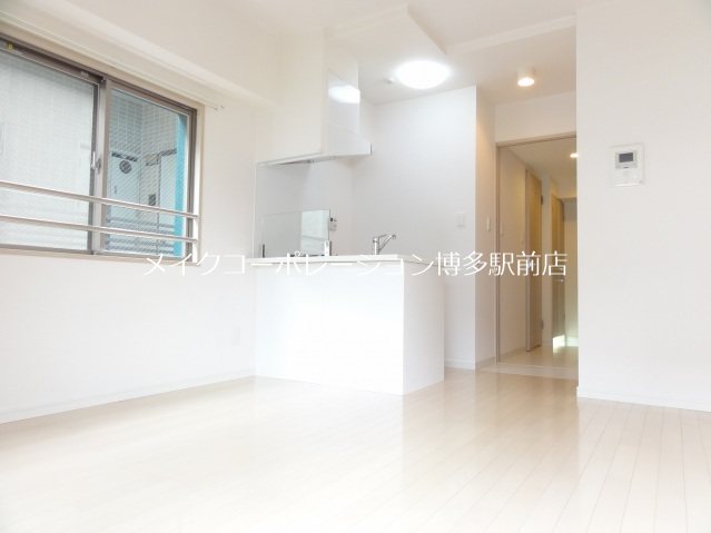 プライムアーバン薬院南 リビング