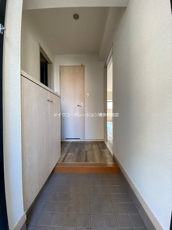 アイヴェール平尾 玄関