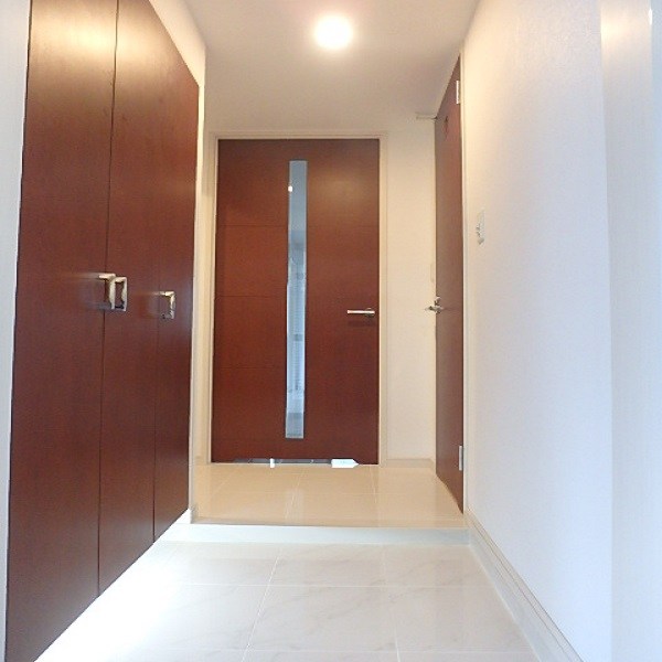 ヴィラ博丈下川端 玄関