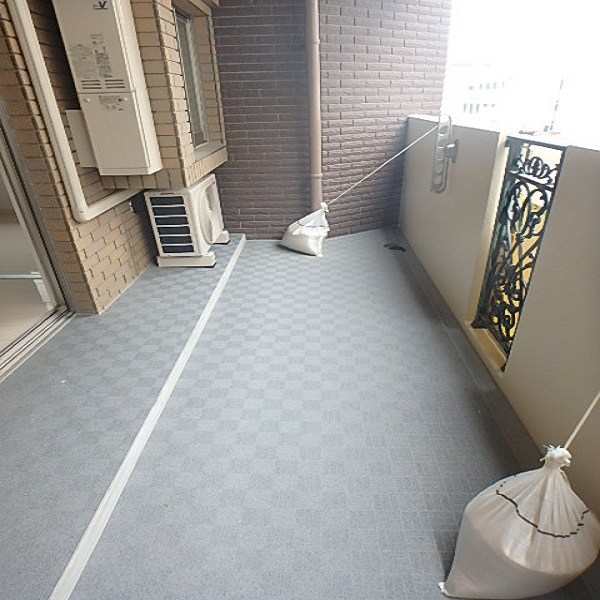 ヴィラ博丈下川端 ベランダ