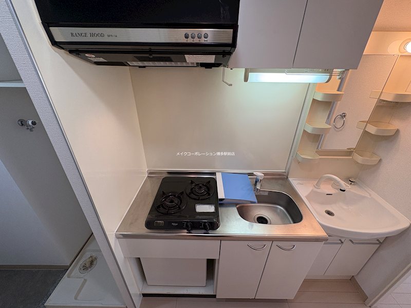 エステムコート博多祇園ツインタワーファーストステージ キッチン