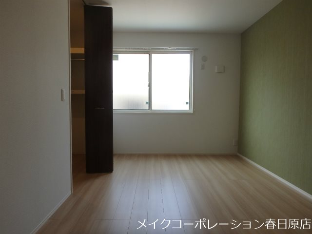 写真は同型タイプ D-room天神山 ベッドルーム