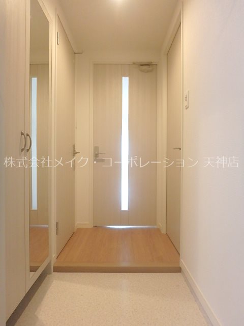 フリーデル桜坂 玄関