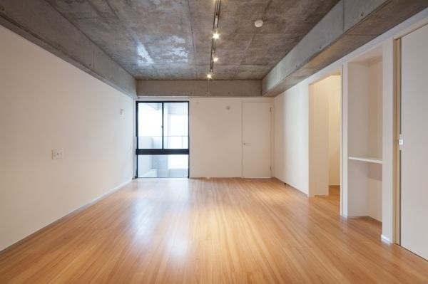 CASE BLDG(ケイスビル) リビング