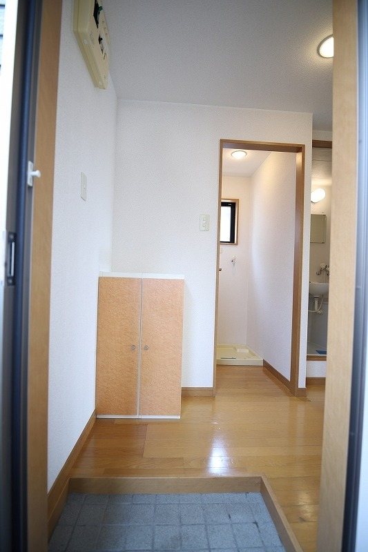 ポラリス愛宕Ⅱ 玄関