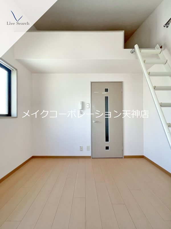 フラワーマンション リビング