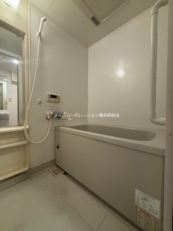 バス ピュア博多駅南弐番館 風呂画像