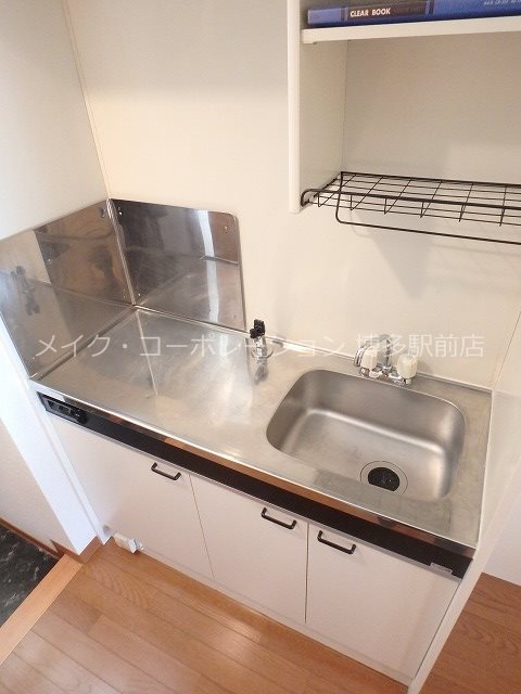 写真は同物件別部屋引用です。 リファレンス呉服町 キッチン