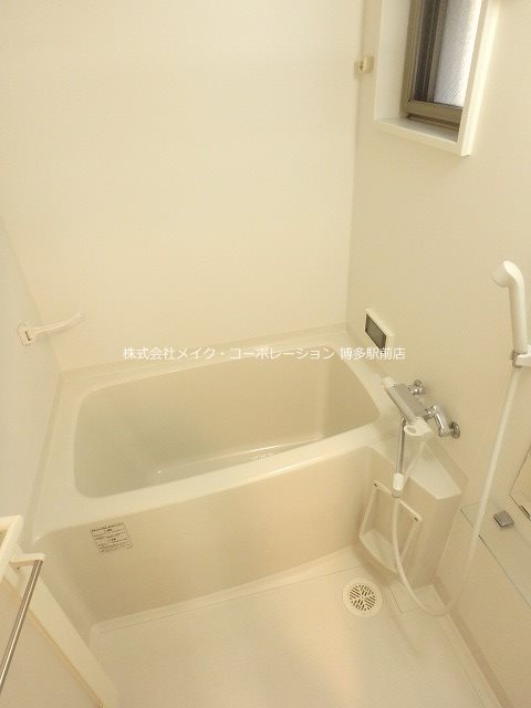 バス プレスタイル博多SOUTH 風呂画像