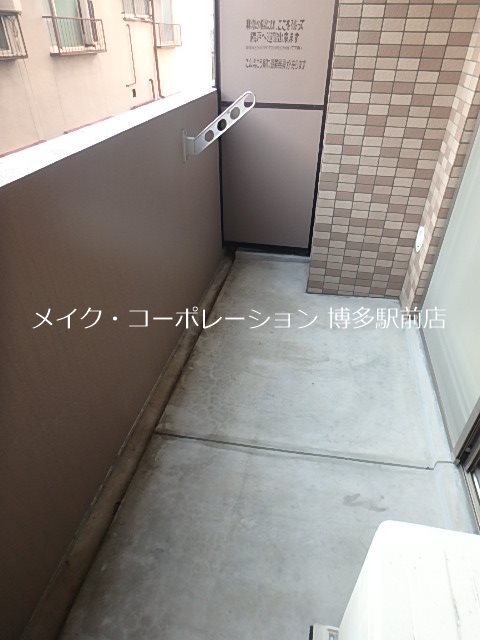 ※入居中の為別部屋写真使用現状優先 アソシアグロッツォ博多 ベランダ