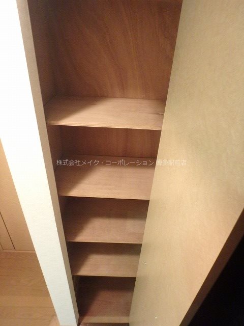 ※写真は棟内別部屋参考写真 サン・トルース駅南 玄関