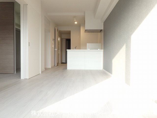 ※入居中の為別部屋写真使用現状優先 アクアステージ美野島 リビング