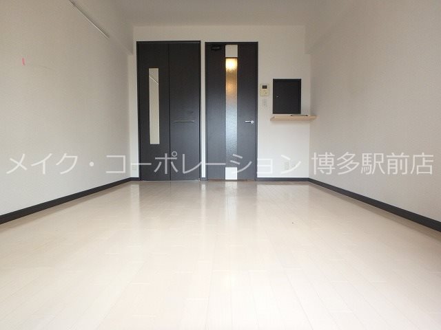 同物件、別部屋の写真です。 レジデンシャルヒルズ博多南 リビング