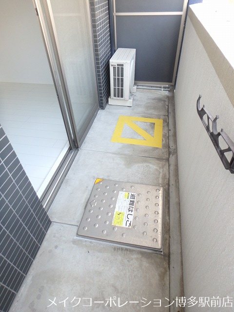 同物件・別部屋の写真です。 エンクレスト吉塚駅前Ⅱ ベランダ