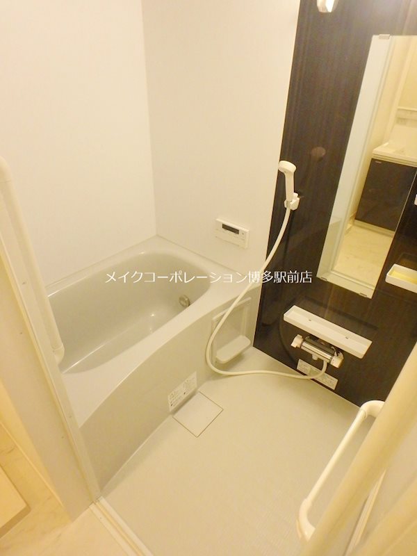 反転タイプ掲載です。 リバティR TENJIN Ⅱ 風呂画像
