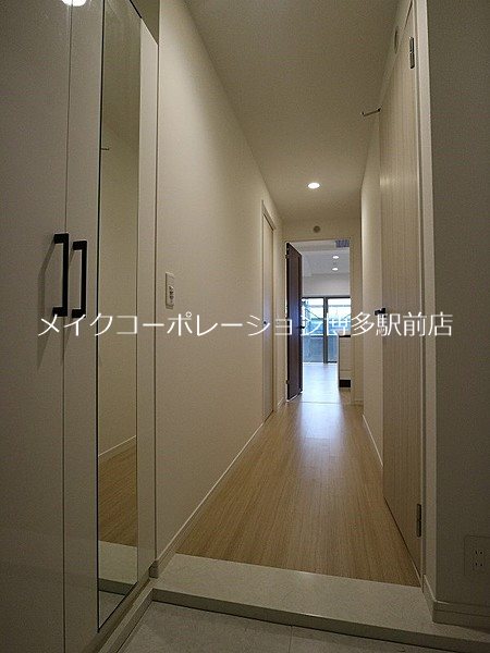 ※入居中の為別部屋写真使用現状優先 ラフィーネ大手門 玄関