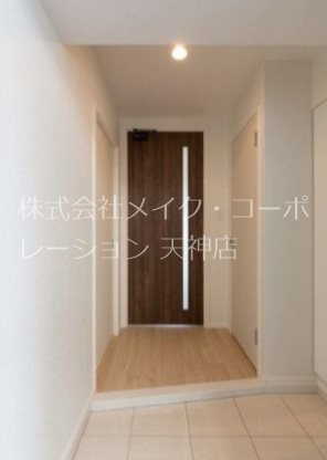 エンクレスト天神ＭＯＤＥ  玄関