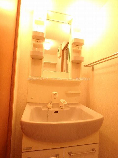洗面所 MAISON博多駅南 その他1