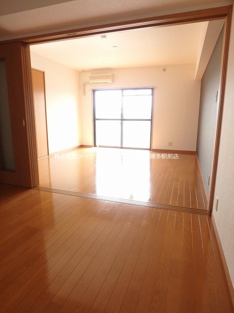 リビング MAISON博多駅南 リビング