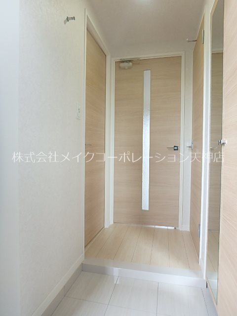 ネストピア六本松 玄関