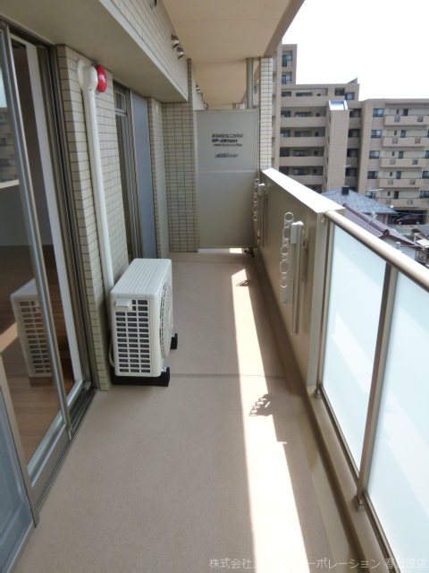 写真は同型タイプ ステーションサイド春日原 ベランダ