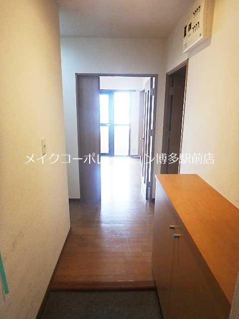 ビュートリアム平尾 玄関