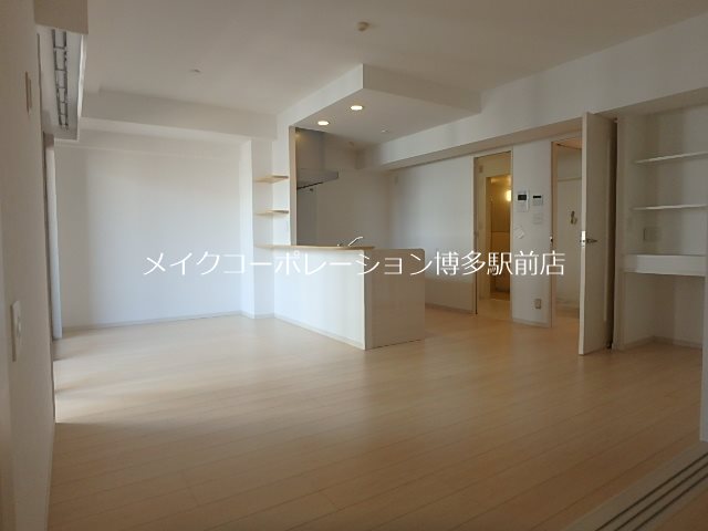 ※別部屋写真使用現状優先 ラ・メール港 リビング