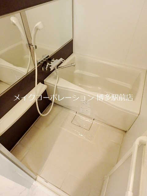 バス エンクレスト博多駅南Ⅲ 風呂画像