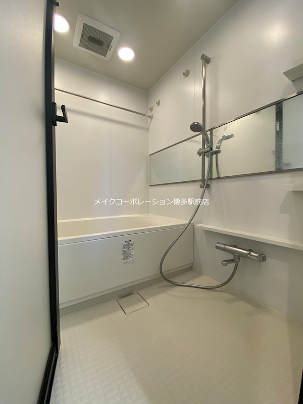 ※写真は棟内別部屋参考写真 ナビールコート警固 風呂画像